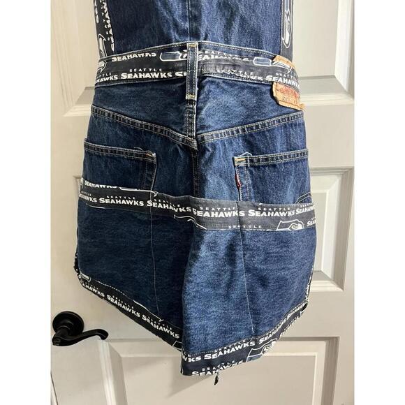 NFL Seattle Seahawks Levi’s Apron Pockets Denim Homemade Football - Picture 3 of 9